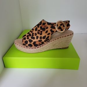 Catherine Malandrino Cirkly Wedge Sandal Size 8